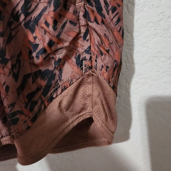 Athletic Works Womens Abstract Print Running Shorts Size Large Brown Black - Picture 3 of 14